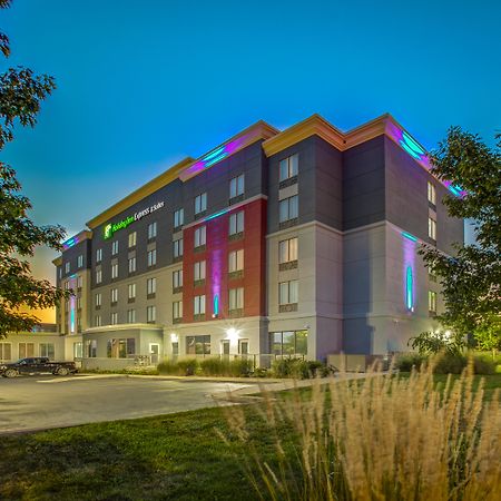 Holiday Inn Express & Suites - Woodstock, On Canada Экстерьер фото