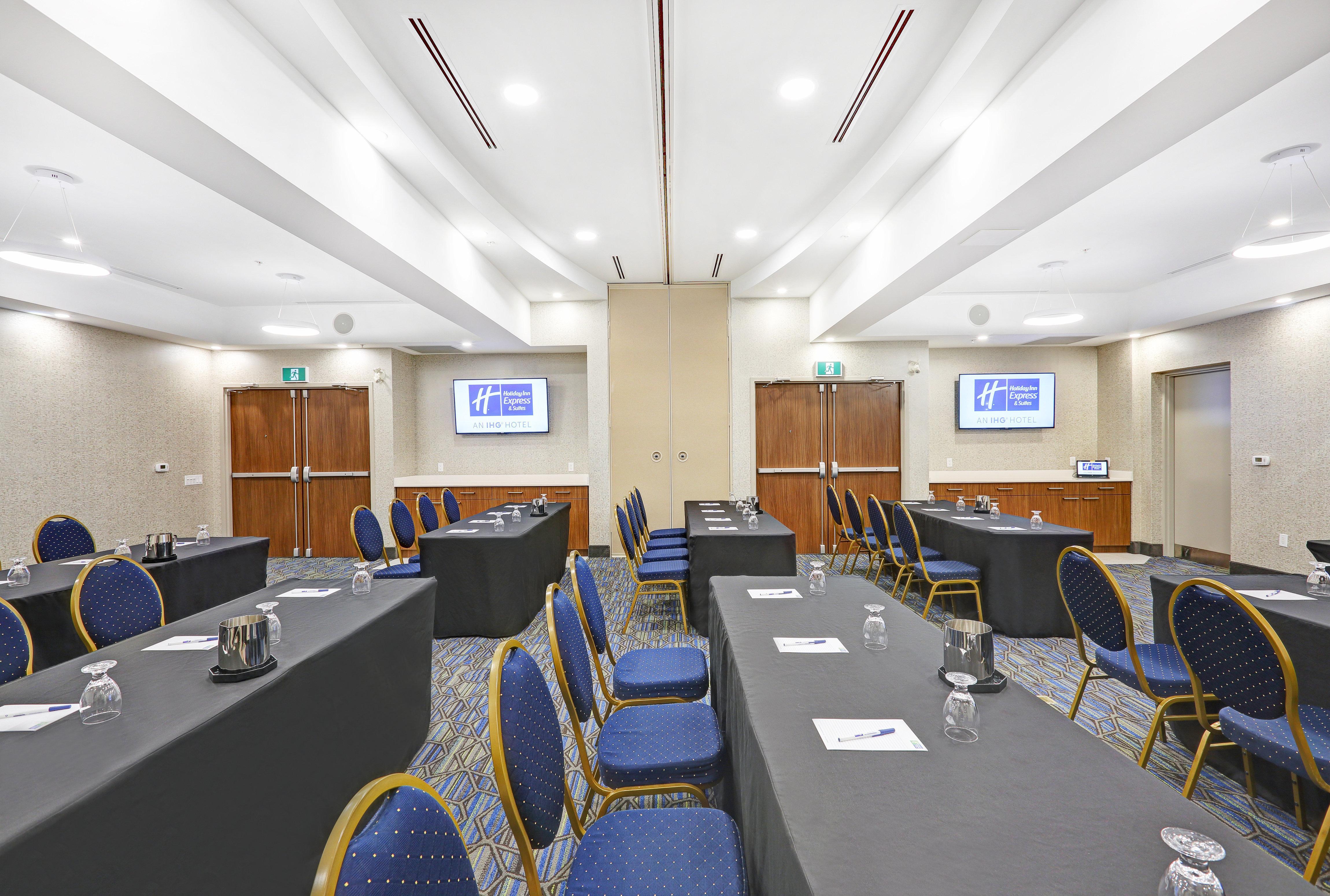 Holiday Inn Express & Suites - Woodstock, On Canada Экстерьер фото