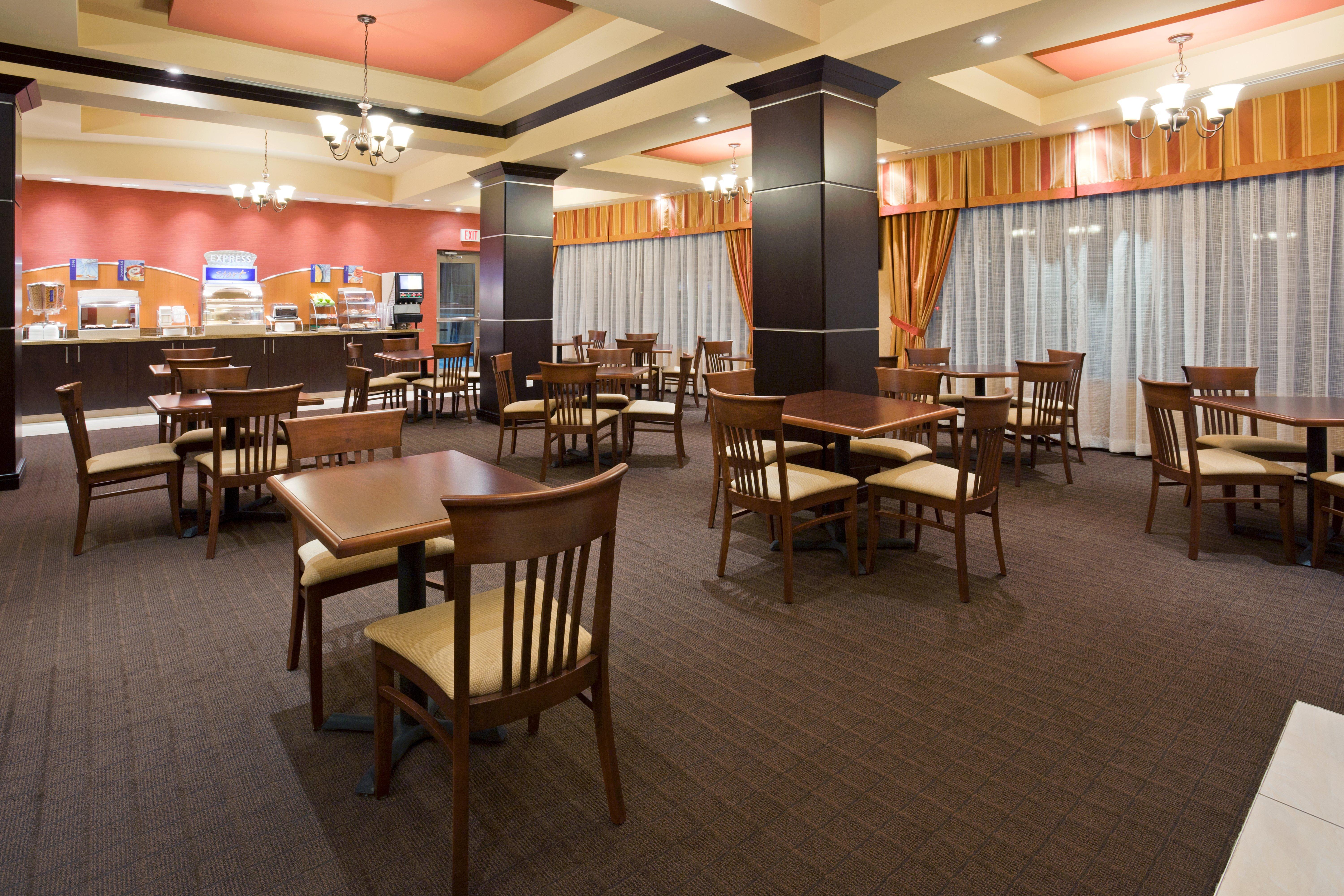 Holiday Inn Express & Suites - Woodstock, On Canada Экстерьер фото
