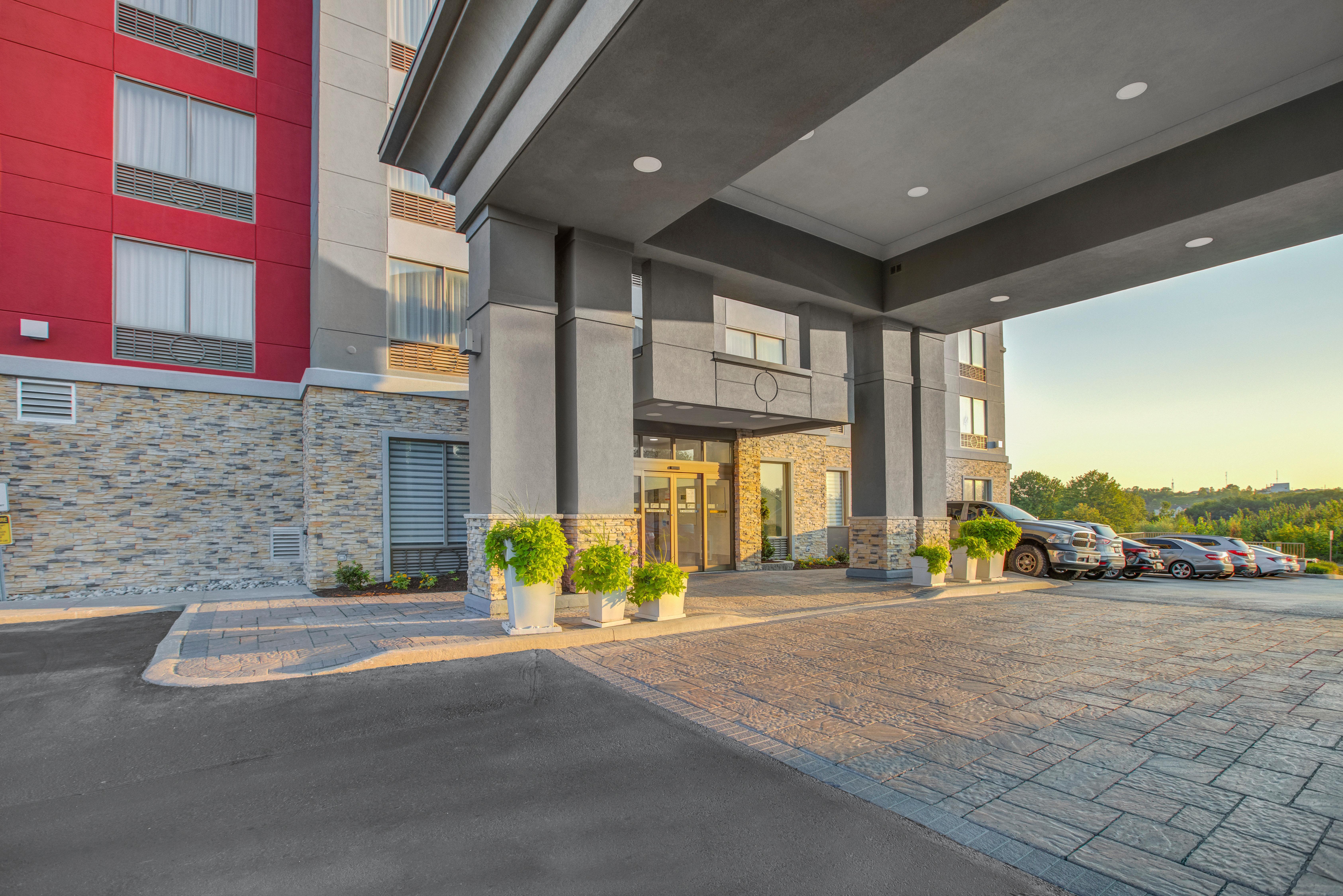 Holiday Inn Express & Suites - Woodstock, On Canada Экстерьер фото
