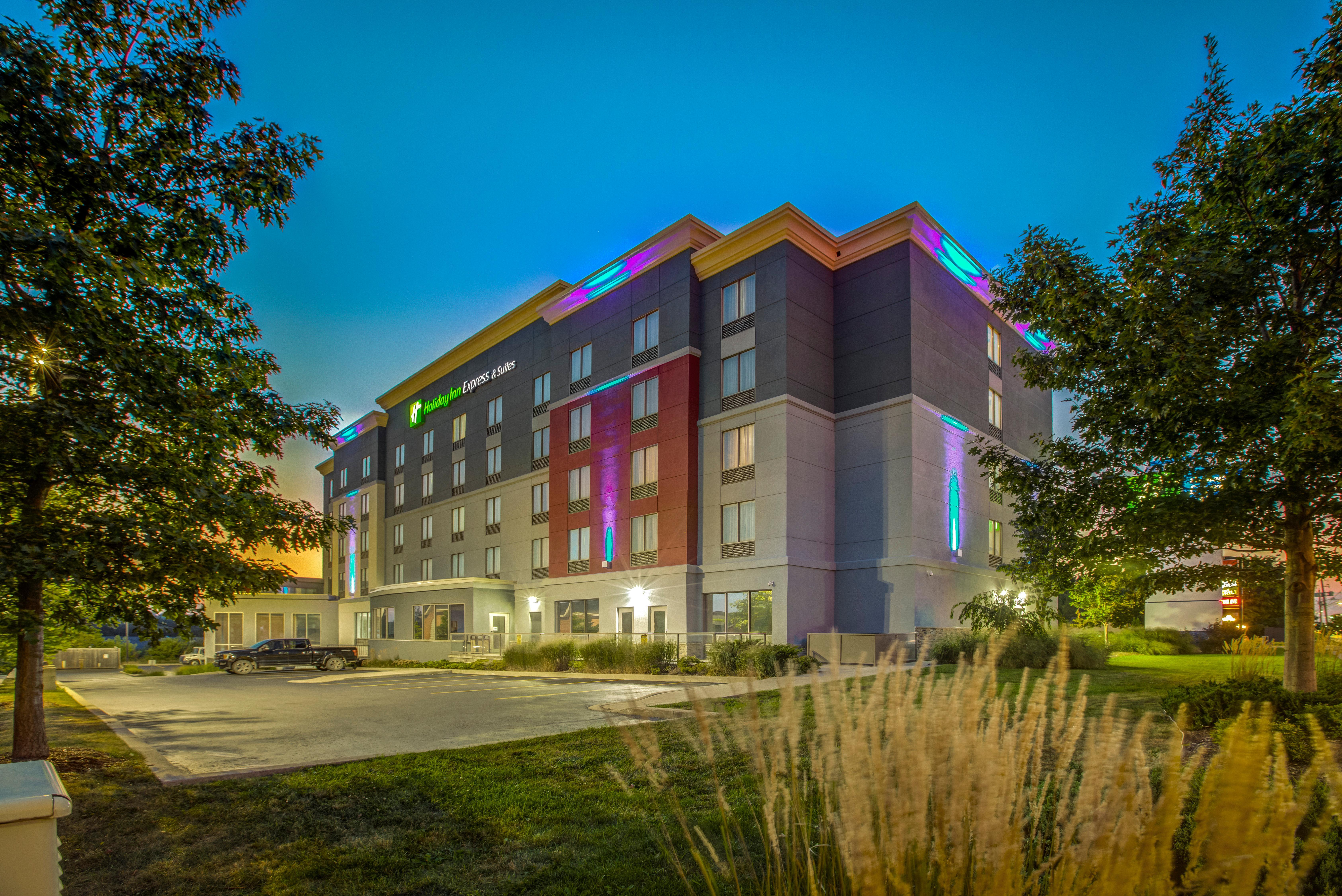 Holiday Inn Express & Suites - Woodstock, On Canada Экстерьер фото