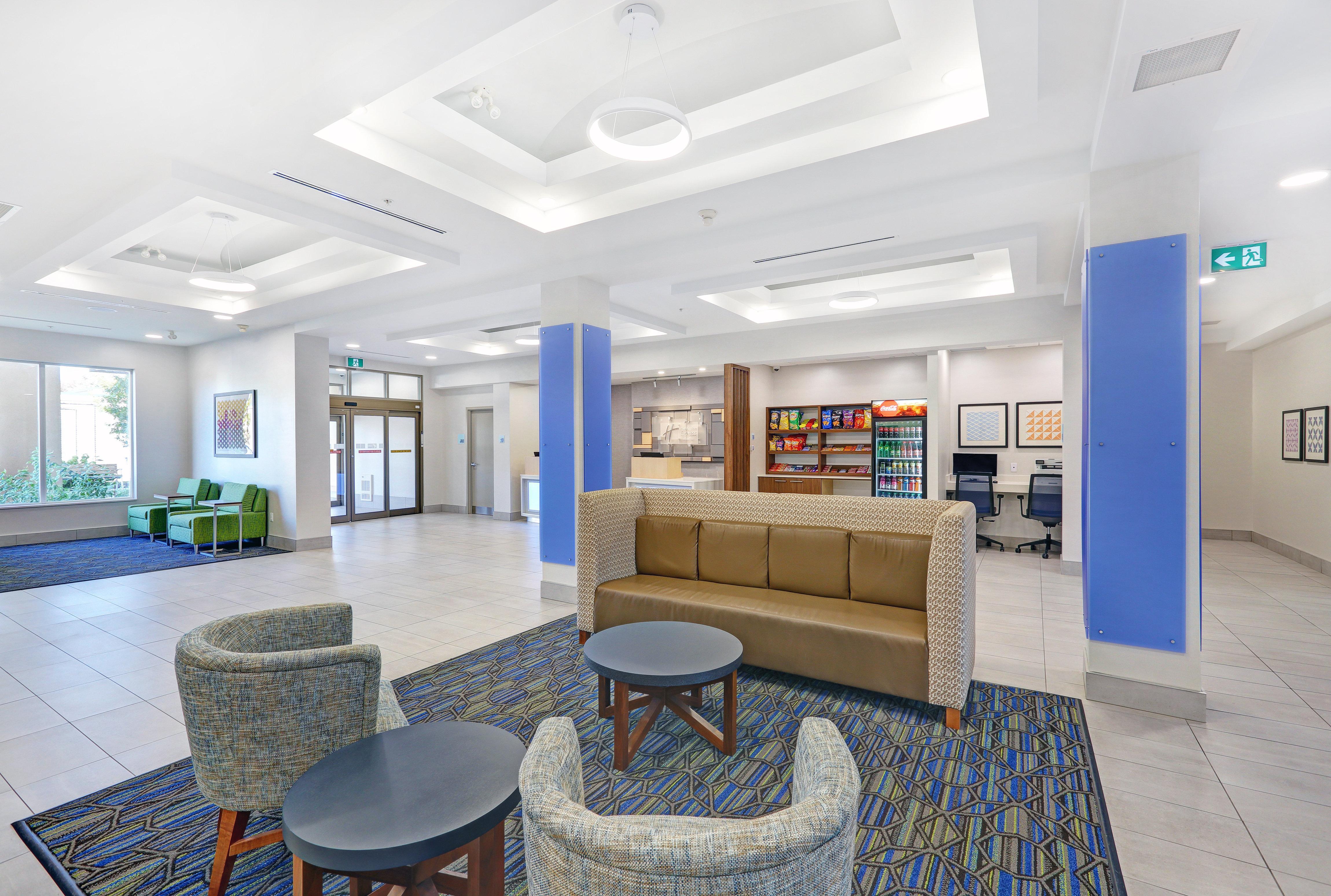 Holiday Inn Express & Suites - Woodstock, On Canada Экстерьер фото